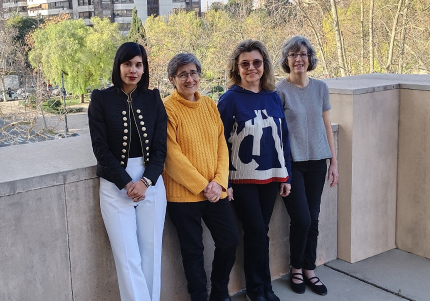 Larissa Milla, President of Fundación Raminatrans; Rosa María Donat, vice-rector for Innovation and Transfer (UV); Carmina Montoliu, professor from Departament of Pathology; and Yolanda Lloret, technician at the  Innovation and Transfer Service (UV).